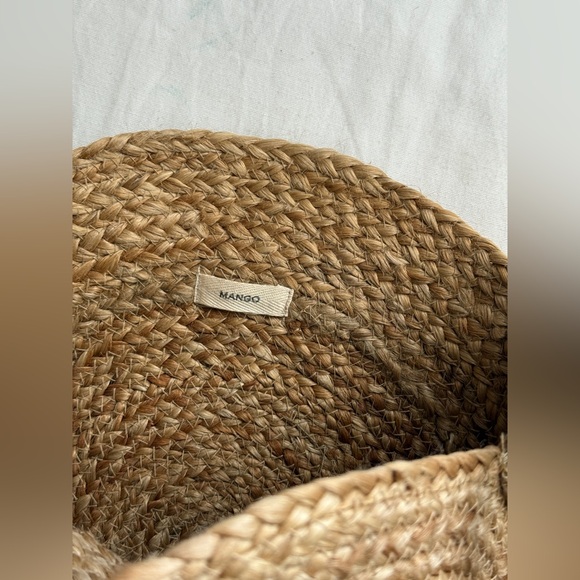 Mango Natural Woven Bag - Picture 6 of 8